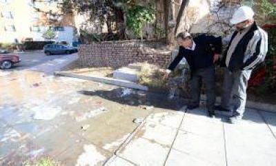 Derrame cloacal en el centro de Neuqu�n