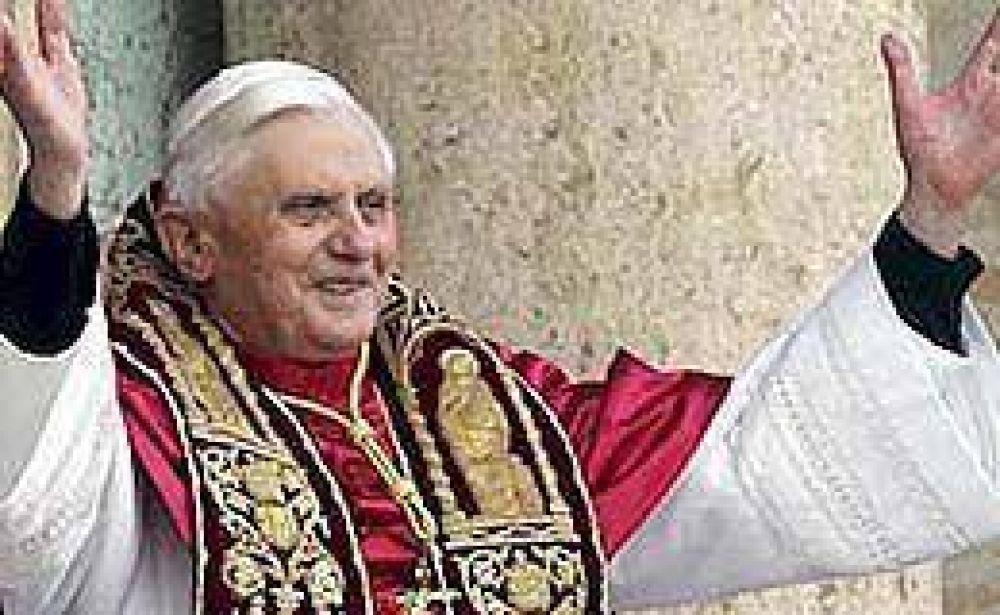 El Papa pidi� que la prioridad sea ayudar a los trabajadores ante la crisis 