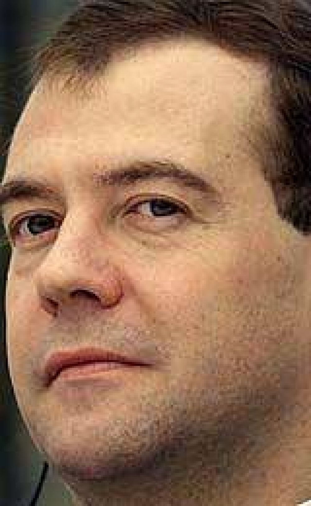 El presidente ruso Medvedev pidi� a Obama 