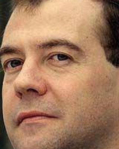 El presidente ruso Medvedev pidi� a Obama 