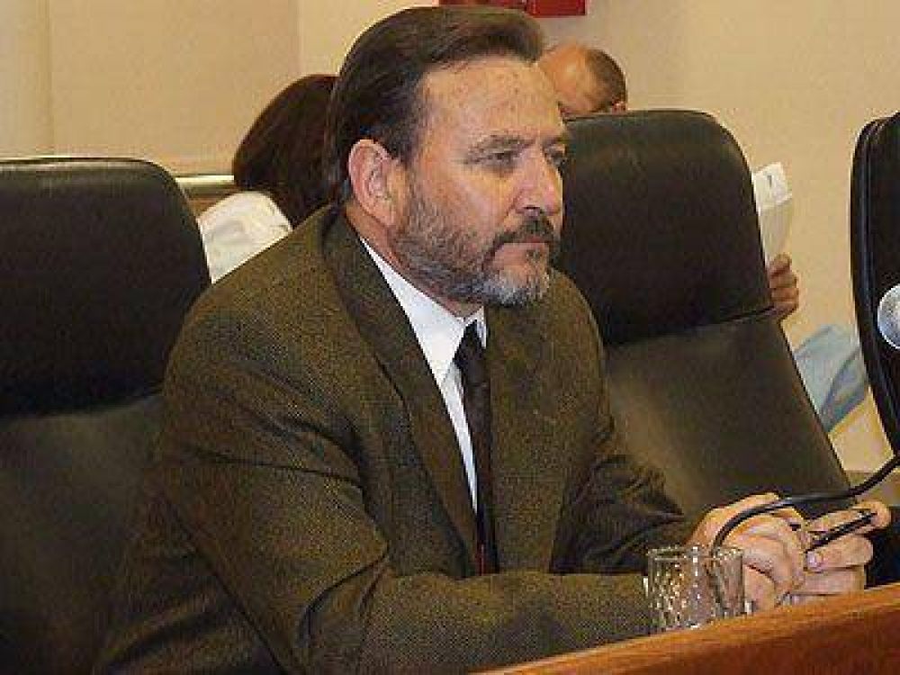  SAN VICENTE | CONCEJO DELIBERANTE    Para Canos, �los superpoderes no son imprescindibles�