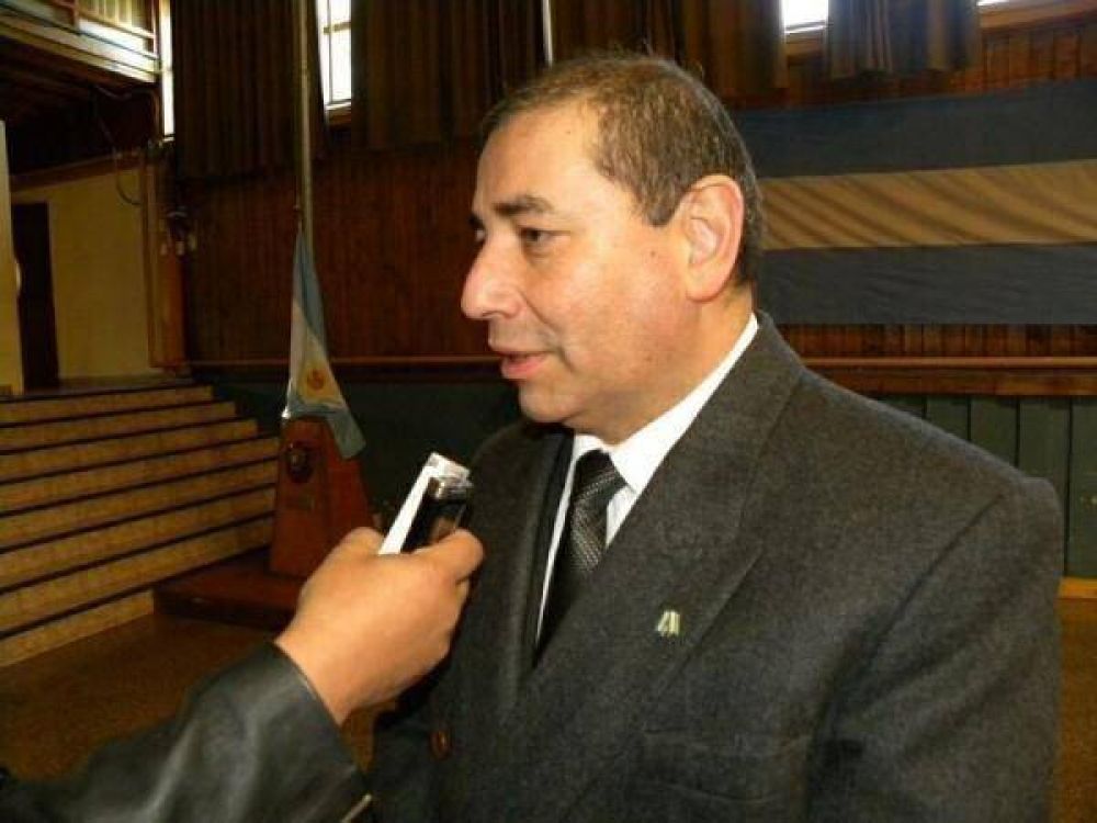 Benegas le record� a Canga todo lo que el Estado favoreci� a su empresa