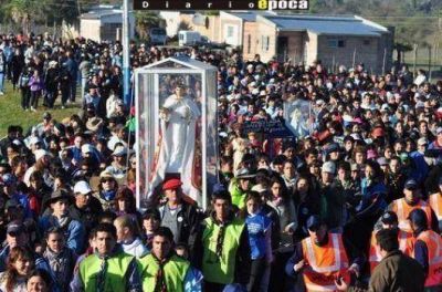 El pueblo promesero emprendi� su camino de fe a los pies de Itat�