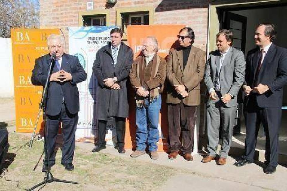 Luj�n suscribi� convenios �para mejorar la situaci�n del empleo�