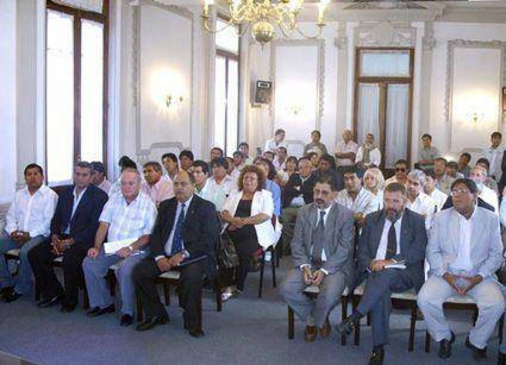 Barrionuevo relativiz� Su opini�n sobre los bonos.