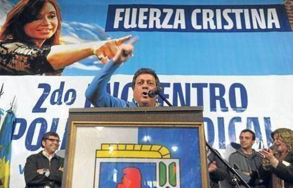 En un acto pol�tico, Mariotto compar� a Scioli con De la R�a y lo trat� de tibio