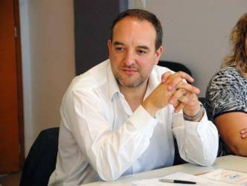 Proyecto de ley busca seguridad jur�dica para la vivienda como derecho humano fundamental en R�o Negro