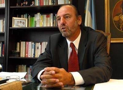Falcone: "Juzgar a la CNU es m�s dif�cil que a los militares"