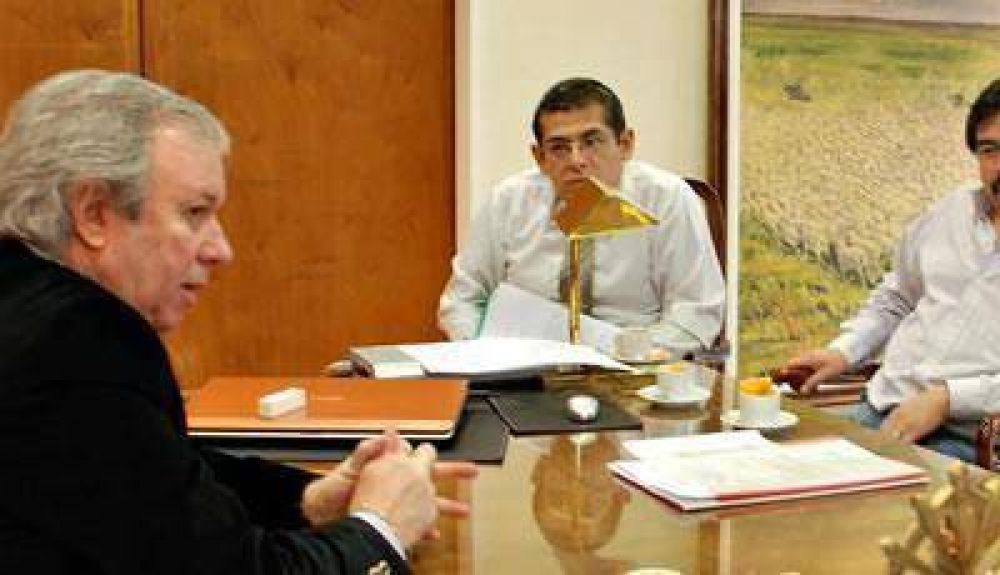 Confirmaron que Peralta le pedir� ayuda a la naci�n para garantizar la seguridad en Santa Cruz