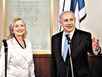Clinton pis� suelo amigo