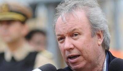 Peralta sali� a desmentir su renuncia ante la ola de rumores