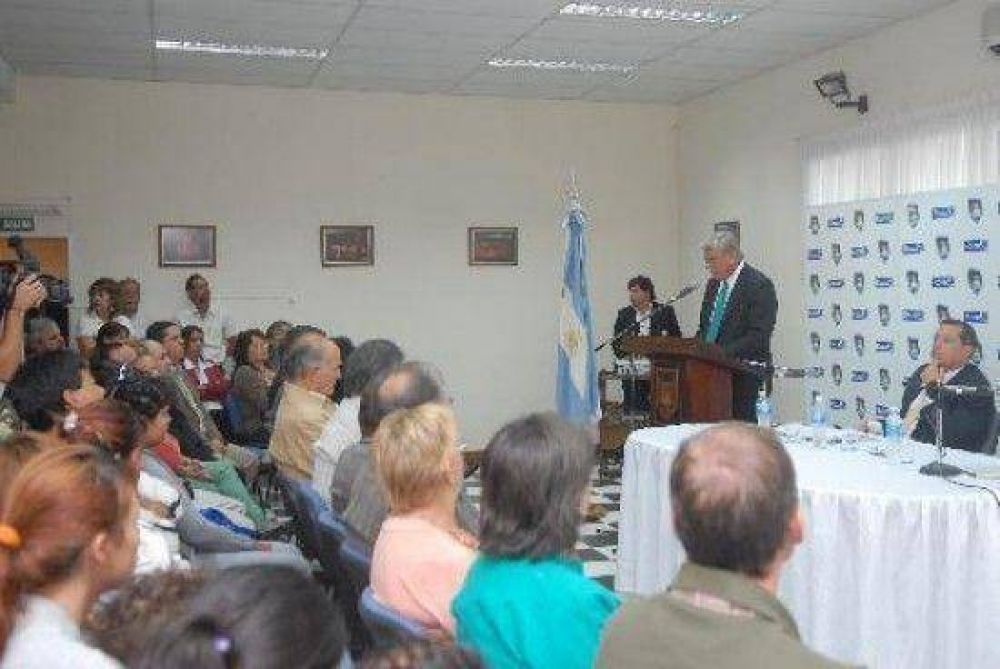Soria le pidi� al gobernador Saiz que reaccione.