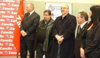 A pocos d�as de la visita de Tomada, Zanella anunci� despidos