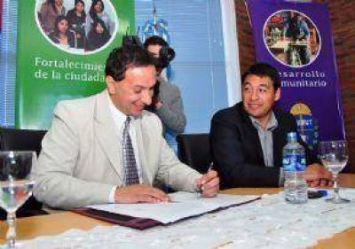 Interna Del PJ: �"Tarjeteros" Tambi�n En Madryn?