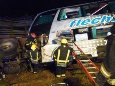 Accidente de Flecha Bus: Muri� la mujer que permanec�a internada en La Plata