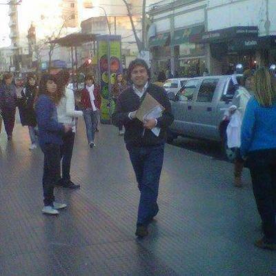 Juntan firmas para pedir el debate p�blico del traslado de la Terminal de �mnibus