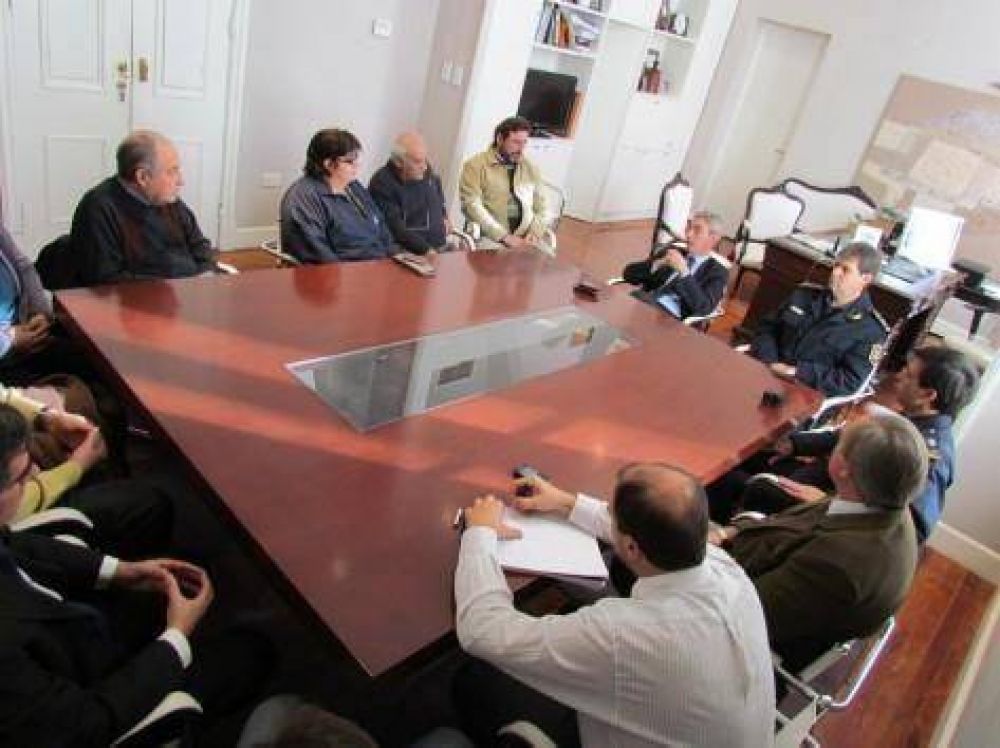 El Intendente Meoni encabez� una reuni�n sobre seguridad