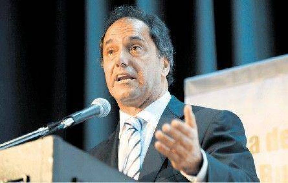 Scioli destac� lo realizado por la provincia en materia de seguridad.