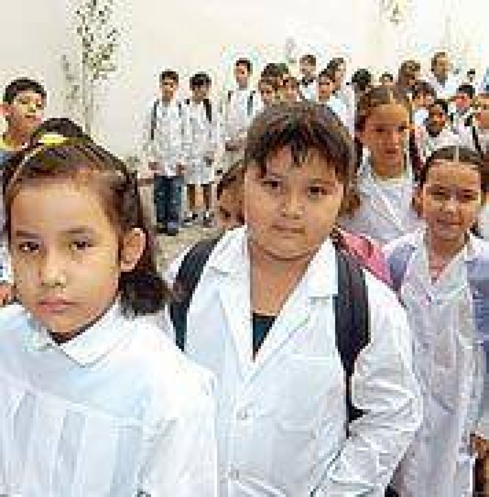 530 Becas municipales apoyan el comienzo de las clases