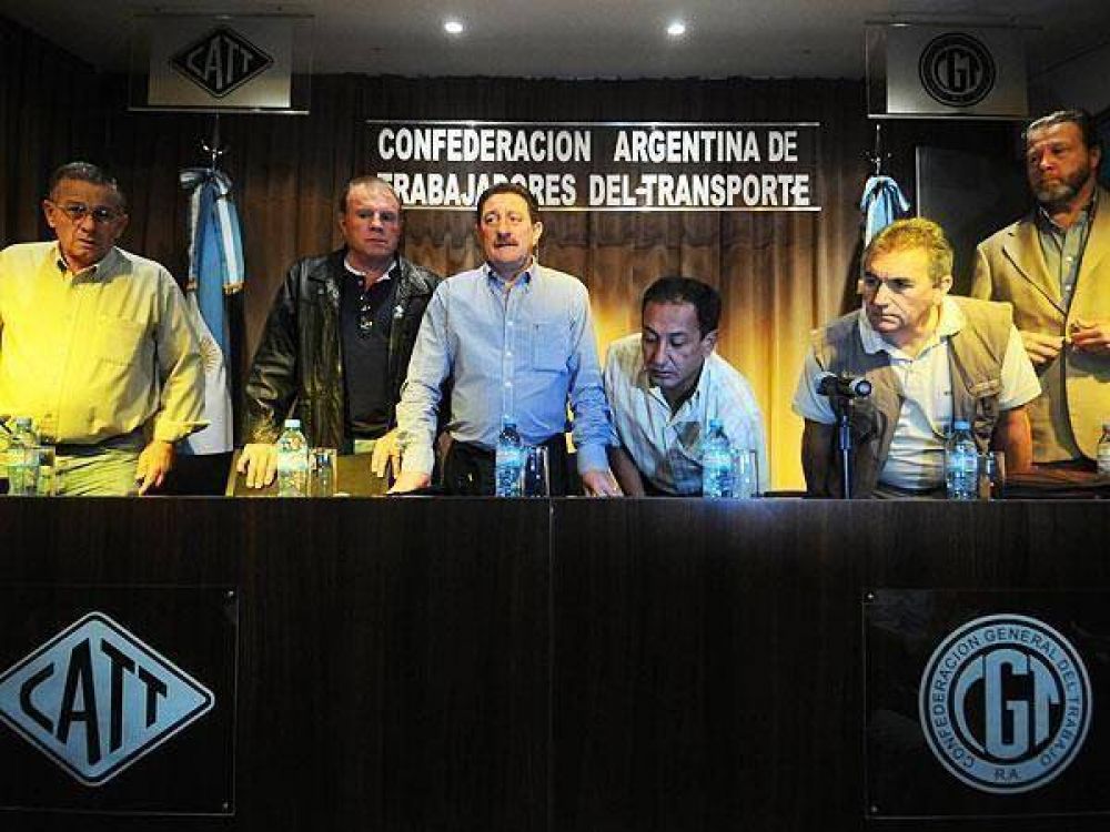 El antimoyanismo a�n no define al candidato para encabezar su CGT