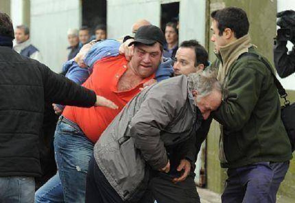 La violencia volvi� a invadir el Puerto: graves incidentes entre afiliados del SIMAPE y empresarios