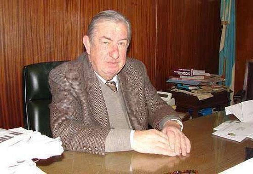 El doctor Juan Jos� Comparato dejar� el Juzgado Federal de Azul en agosto