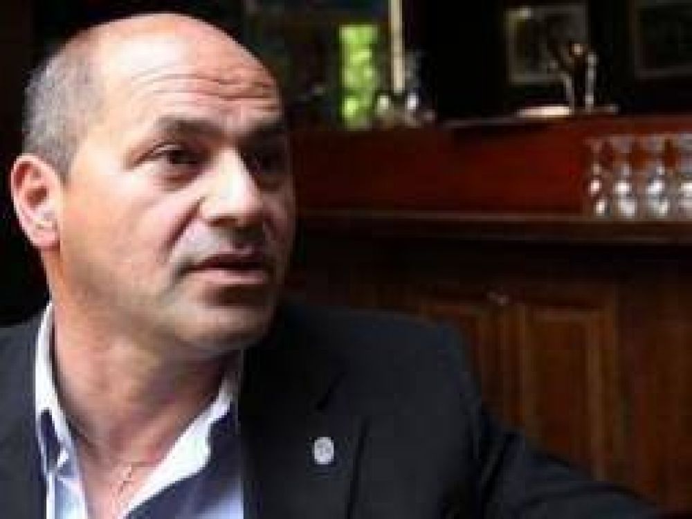 Secco: "El que habla de que Naci�n le pone palos en la rueda a la Provincia es un est�pido"