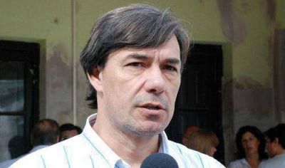 Vallejos pidi� que Kadlec siga el ejemplo de Pic�n.