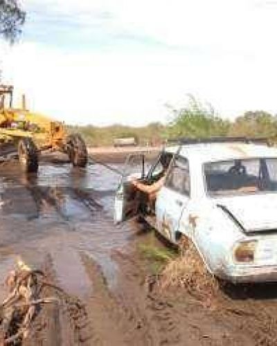 Casi 50 astique�os fueron evacuados por una crecida 