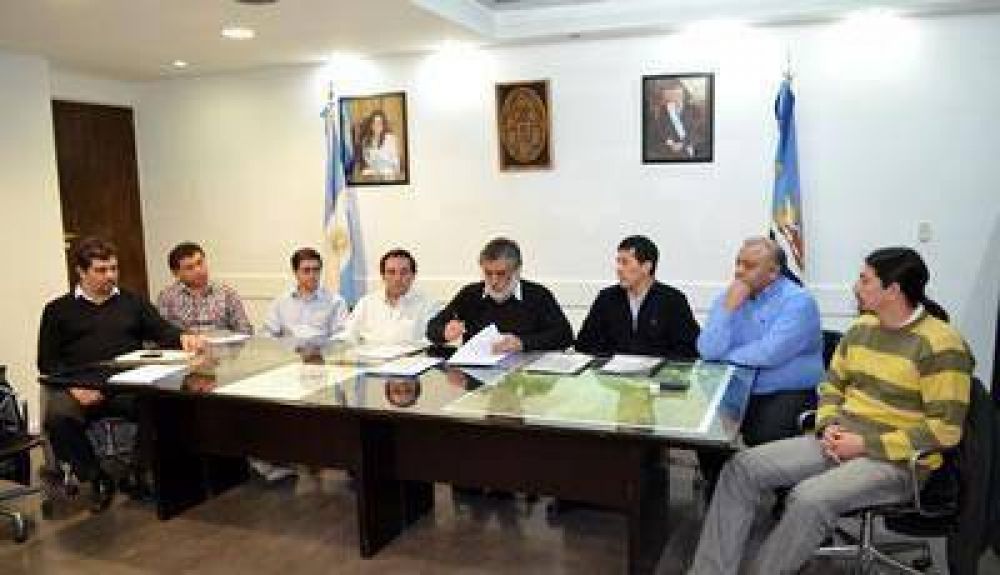 Por decreto la municipalidad de Caleta recupero el manejo del sistema publico de pasajeros