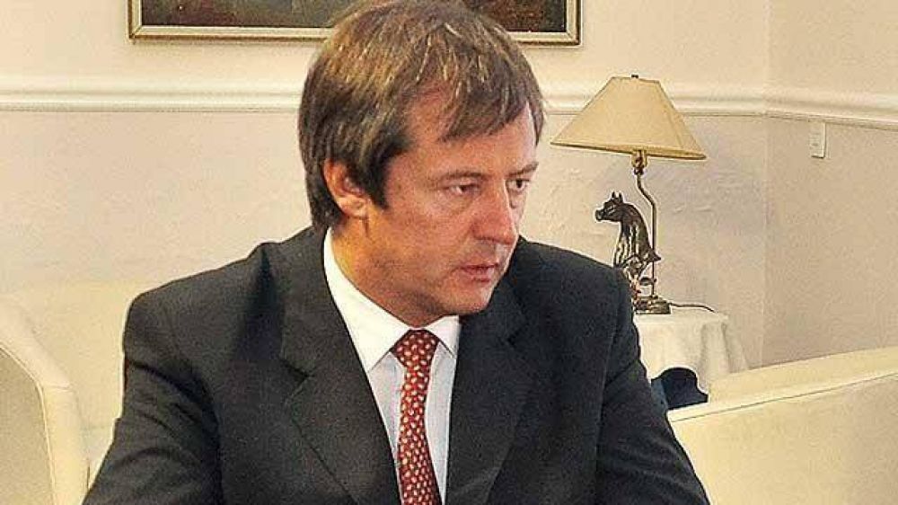 La Provincia confirm� el segundo tramo del aumento a estatales