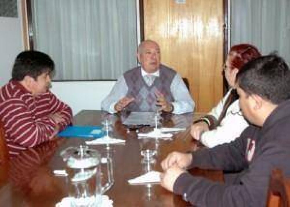 Gobierno construir� 128 viviendas para afiliados de ATE