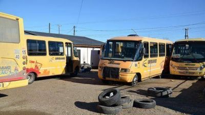 Choferes de Urbano se niegan a entregar colectivos al municipio