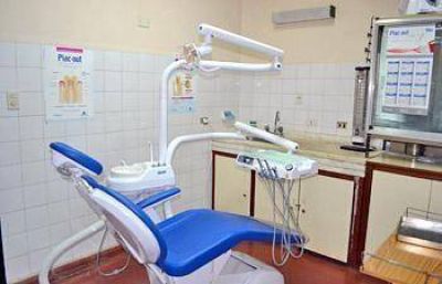 El Hospital recibi� la donaci�n de un equipo odontol�gico completo
