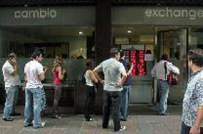 El d�lar toc� los $ 3,70 en C�rdoba