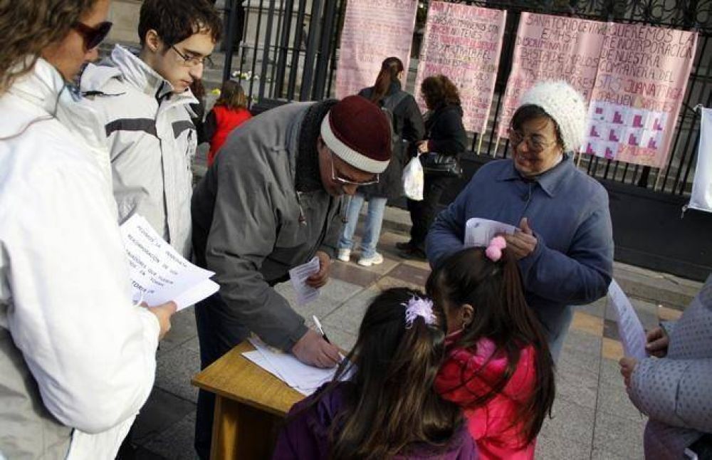 Reclamaron la reincorporaci�n de trabajadores despedidos de un sanatorio