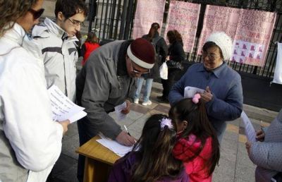 Reclamaron la reincorporaci�n de trabajadores despedidos de un sanatorio