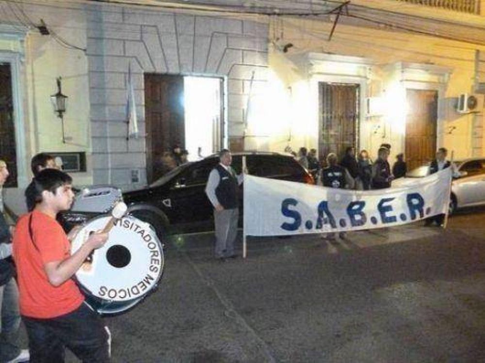 Piquete docente frente a Educaci�n