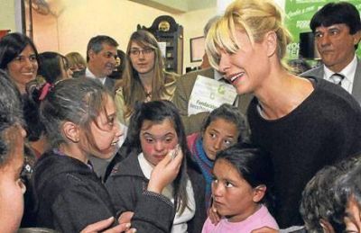 Karina Rabolini crece en las encuestas y genera rechazos K