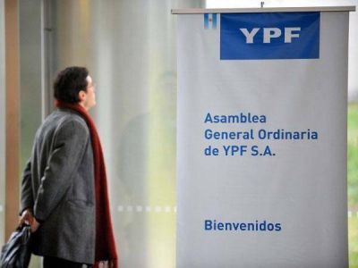 Un documento de Repsol afirma que iba a seguir desinvirtiendo en YPF