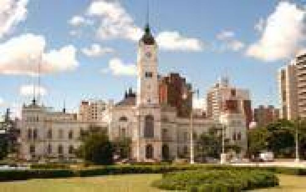 La Plata: Concluyen las vacaciones con micros gratis y coches de alquiler con descuentos