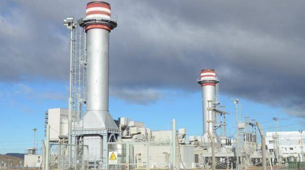 PAE ya tiene reemplazos para Contreras y Skanska