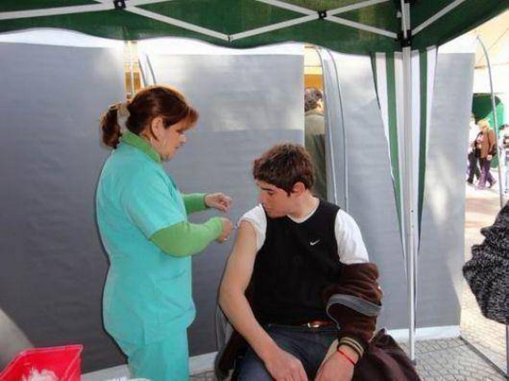 Realizaron vacunaci�n masiva contra hepatitis B