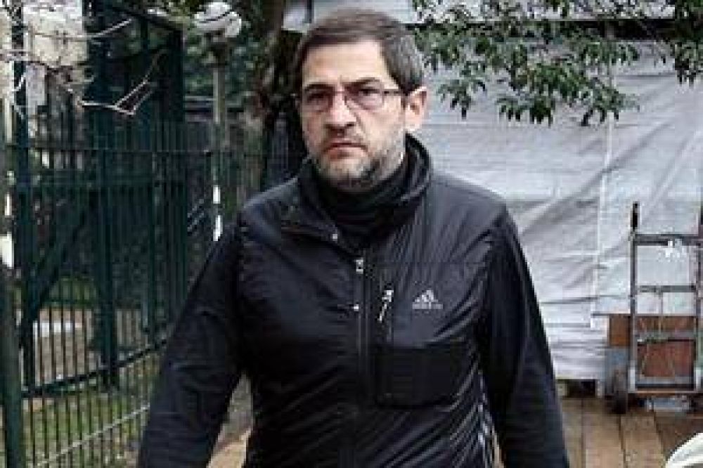 Schoklender, contra La C�mpora: "Son �oquis, lo �nico que hacen es participar de actos"