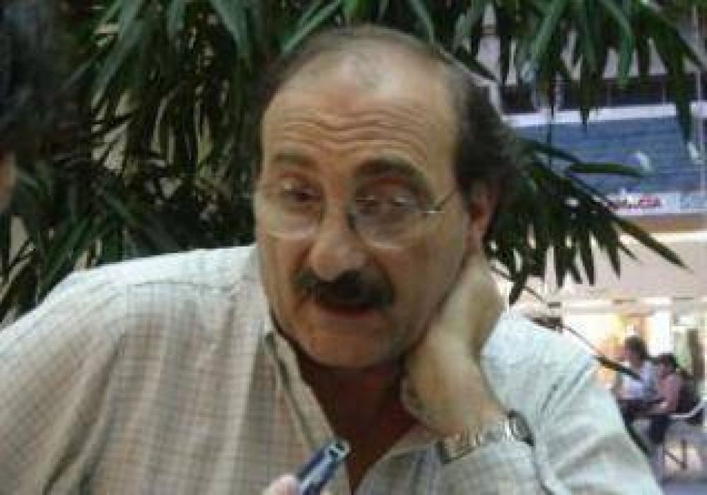 Concejal Ascarate insiste con la necesidad de construir una pasarela peatonal sobre nivel en la escuela Pucarita.
