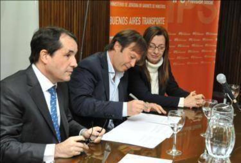 Habilitan 53 oficinas para que personas con discapacidad tramiten el transporte gratuito
