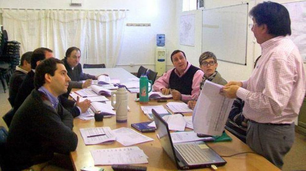 Touri�an se re�ne hoy con los concejales por modificaciones al presupuesto