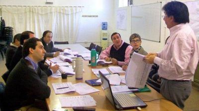 Touri�an se re�ne hoy con los concejales por modificaciones al presupuesto