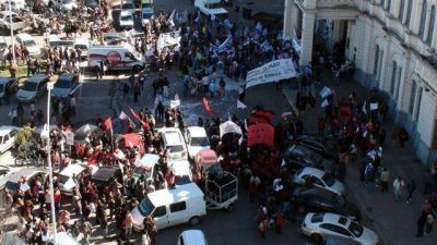Agmer march� unido pero se notaron las diferencias
