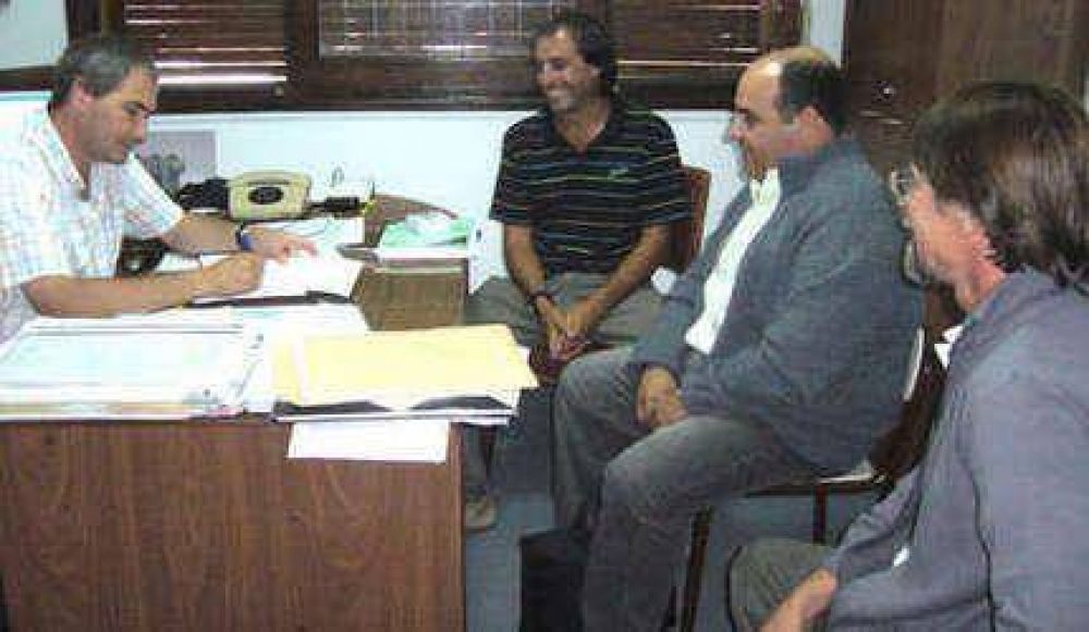 Obra de del Valle: se firm� acta de inicio de obra.